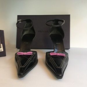 Prada heals, Spazzolato Nero Ribbon Size 41